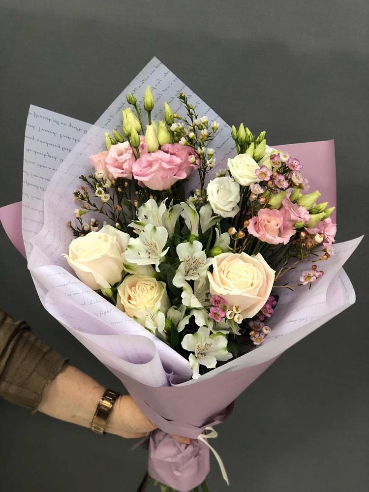 Букет цветов из: Альстромерии, Розы и Лизиантусы в Покровское