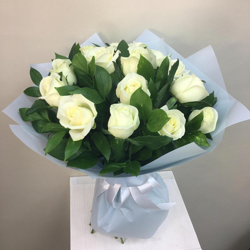 Букет 15 Белых роз Проуд в Покровское