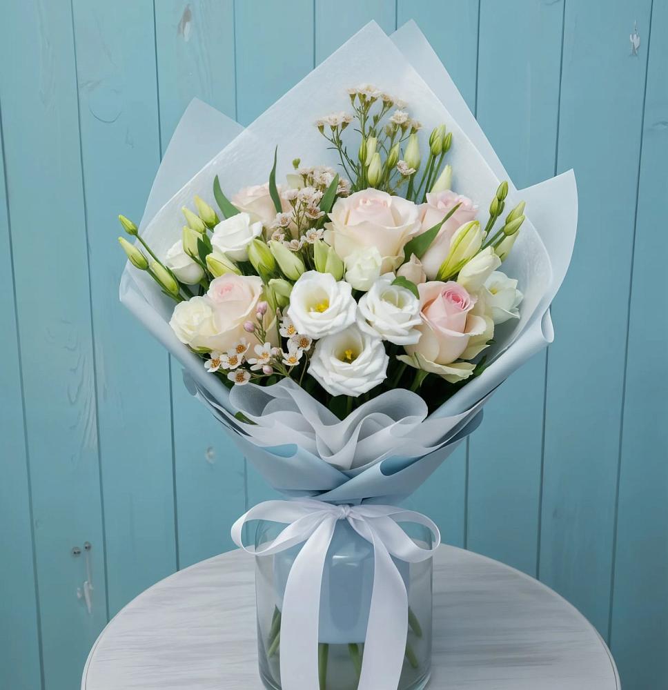 Букет цветов из: Розы и Лизиантусы в Покровское