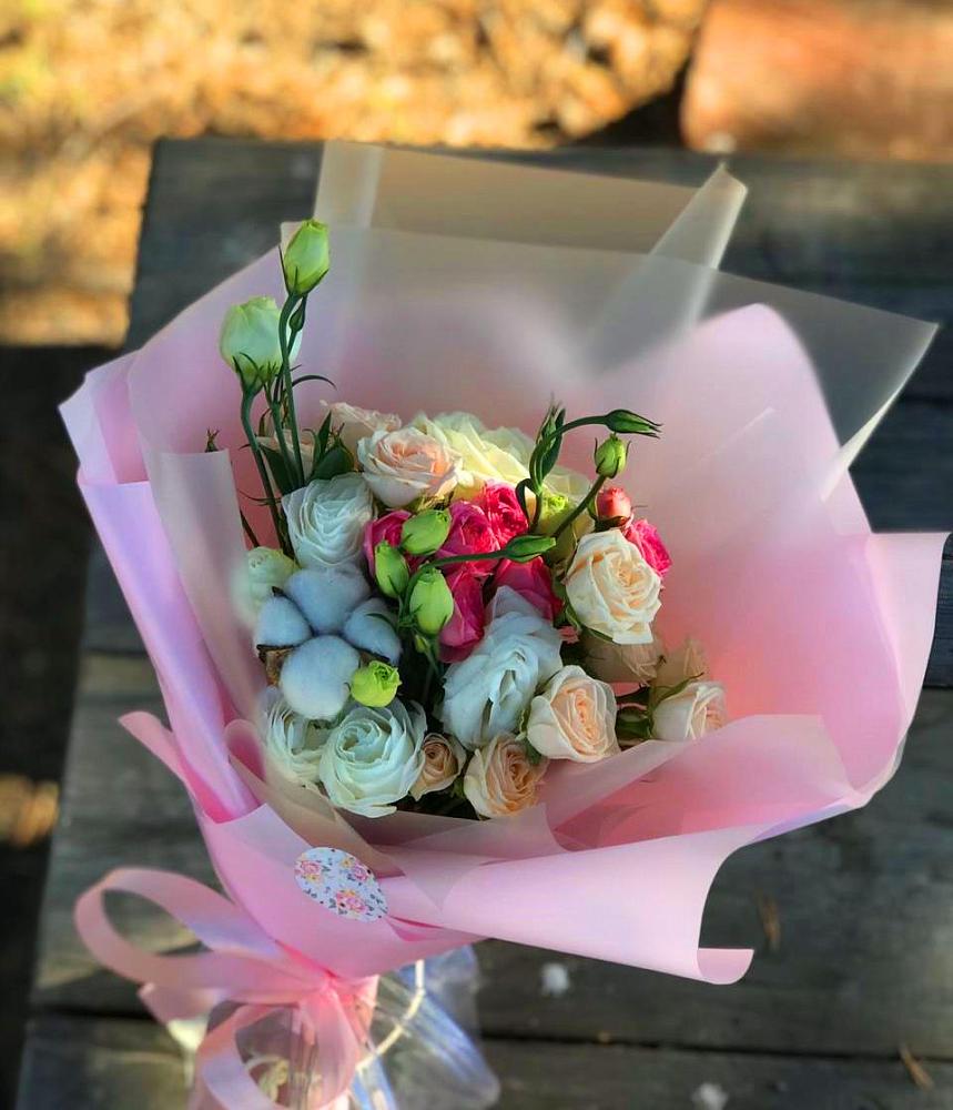 Букет цветов из: Розы и Лизиантусы в Покровское