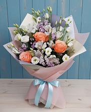 Букет цветов из:  Лизиантусы, Розы, Альстромерии и Гипсофила в Покровское