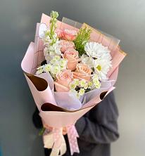 Букет цветов из:  Хризантемы и Розы в Покровское