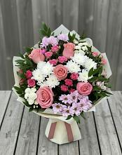 Букет цветов из:  Альстромерии, Гвоздики, Розы и Хризантемы в Покровское