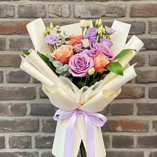 Букет цветов из:  Лизиантусы и Розы #REPLACE_PRED# Покровское