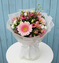 Букет цветов из:  Герберы, Альстромерии и Лизиантусы в Покровское