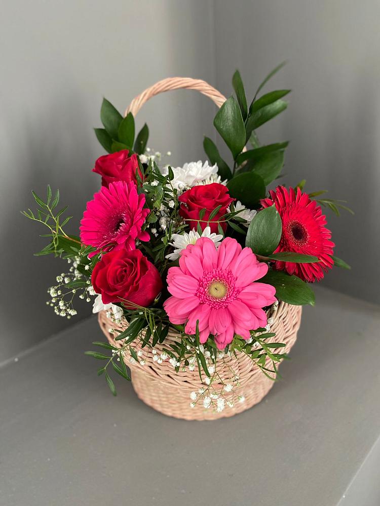 Цветочная композиция из Розы, Хризантемы и Герберы в корзине в Покровское